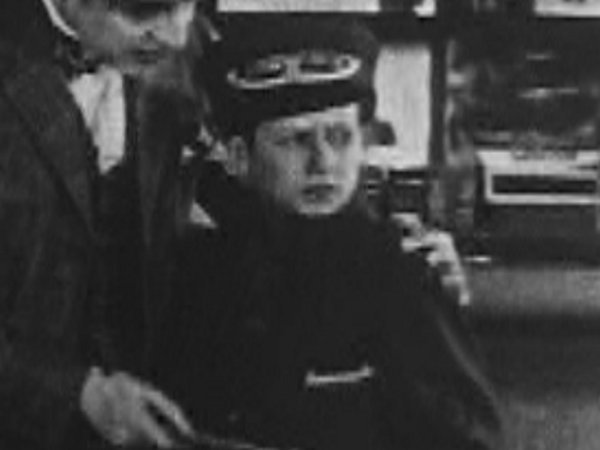 Andy Samuel in A Ten-Minute Egg (1924)