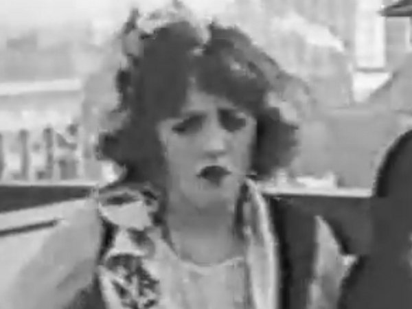 Bebe Daniels in Look Out Below! (1919)