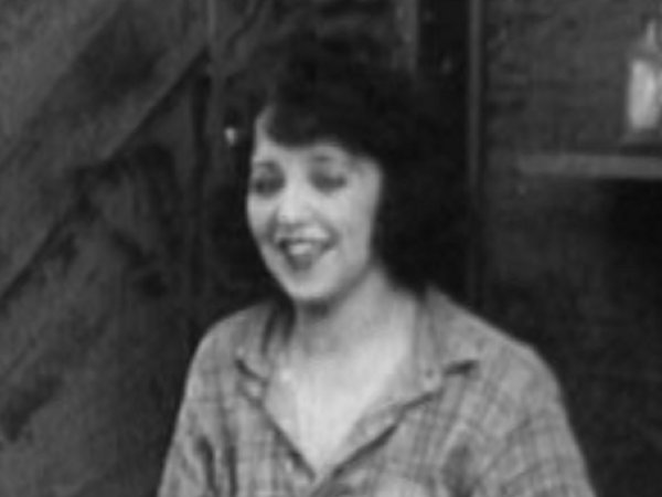 Bebe Daniels in Billy Blazes, Esq. (1919)