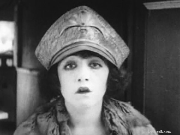 Bebe Daniels in Hey There (1918)