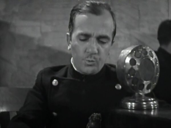 Billy Bletcher in Sneak Easily (1932)