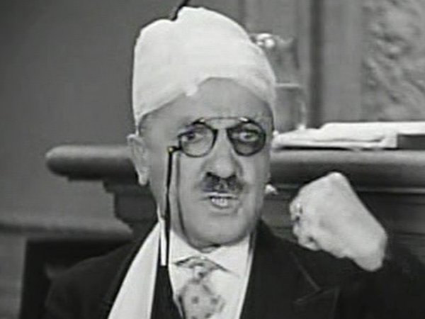 Billy Bletcher in Taxi For Two (1932)
