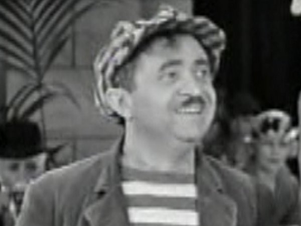 Billy Engle in Arabian Tights (1933)