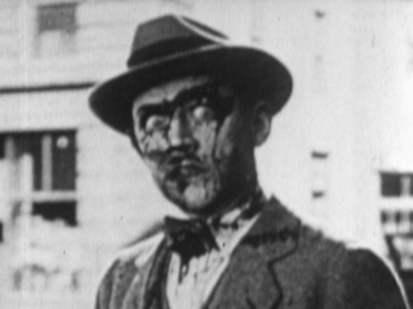 Charley Chase in Charley My Boy (1926) DVD screencapture - Lord Heath - Laurel & Hardy - Another Nice Mess - http://www.lordheath.com/