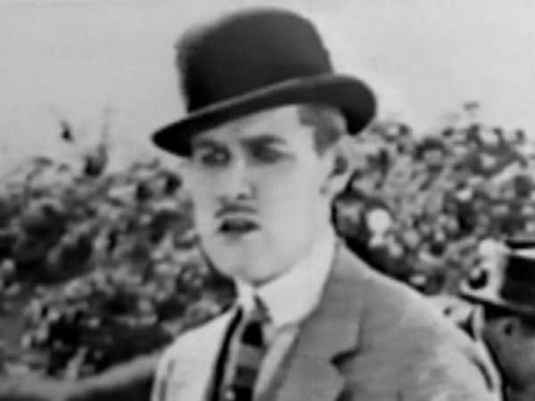 Charley Chase in Just A Minute (1924) DVD screencapture - Lord Heath - Laurel & Hardy - Another Nice Mess - http://www.lordheath.com/