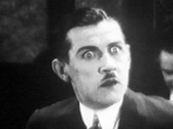 Charley Chase in Now I'll Tell One (1927) DVD screencapture - Lord Heath - Laurel & Hardy - Another Nice Mess - http://www.lordheath.com/