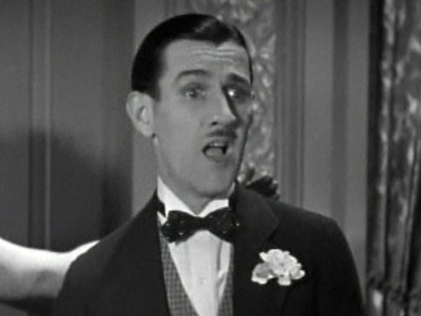 Charley Chase in Skip The Maloo! (1931)