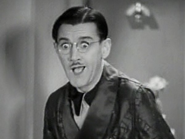 Charley Chase in The Chases Of Pimple Street (1935)