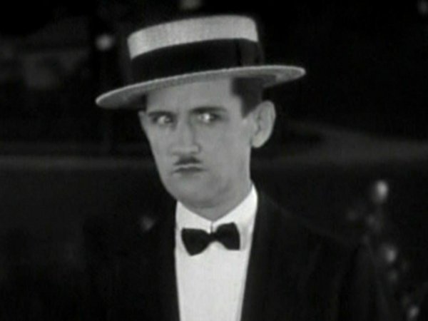 Charley Chase in Thundering Tenors (1931) DVD screencapture - Lord Heath - Laurel & Hardy - Another Nice Mess - http://www.lordheath.com/