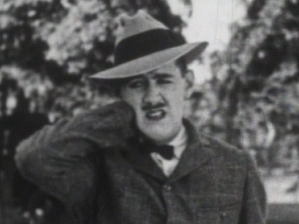 Charley Chase in The 'Fraidy Cat (1924)