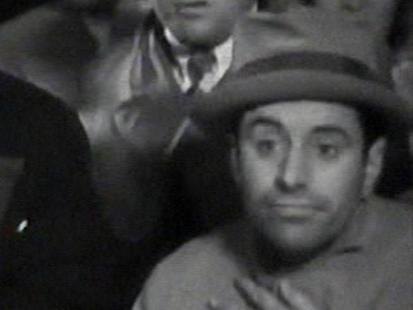 Charlie Hall in Babes In The Goods (1934)