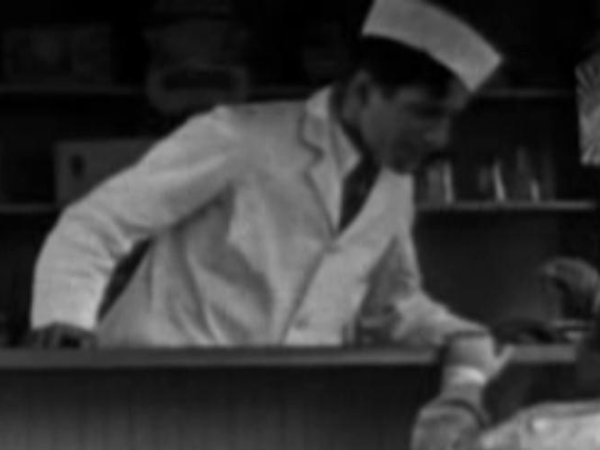 Charlie Hall in Boxing Gloves (1929)