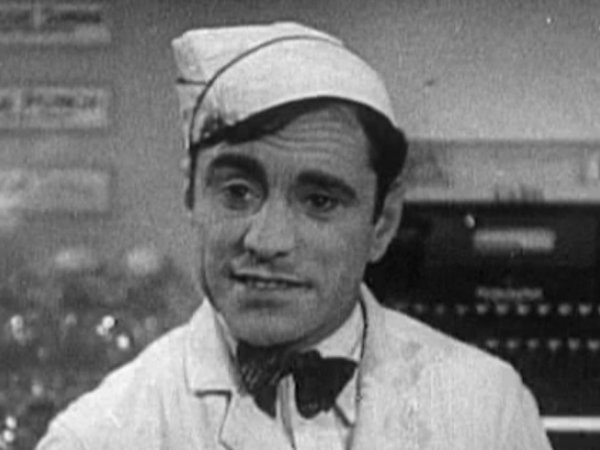 Charlie Hall in Come Clean