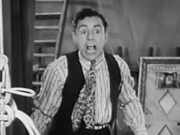 Charlie Hall in Strictly Unreliable (1932)