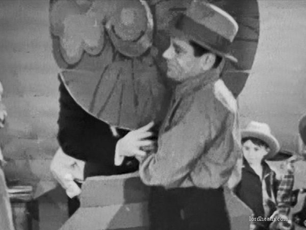 Charlie Hall in Beginner's Luck (1935)