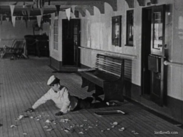 Charlie Hall in Isn't Life Terrible? (1925)