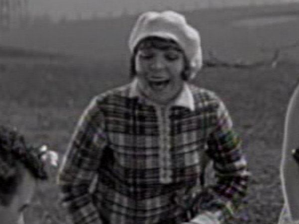 Clara Guiol in Should Married Men Go Home? (1928) DVD screencapture - Lord Heath - Laurel & Hardy - Another Nice Mess - http://www.lordheath.com/