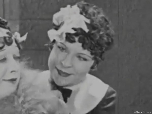 Clara Guiol in Should Men Walk Home? (1927)