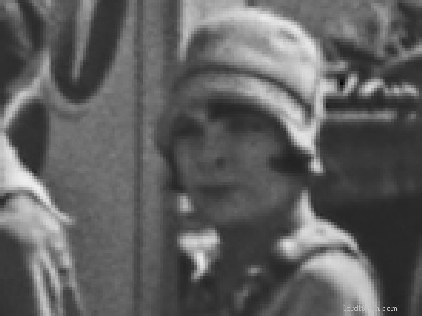Clara Guiol in Us (1927)