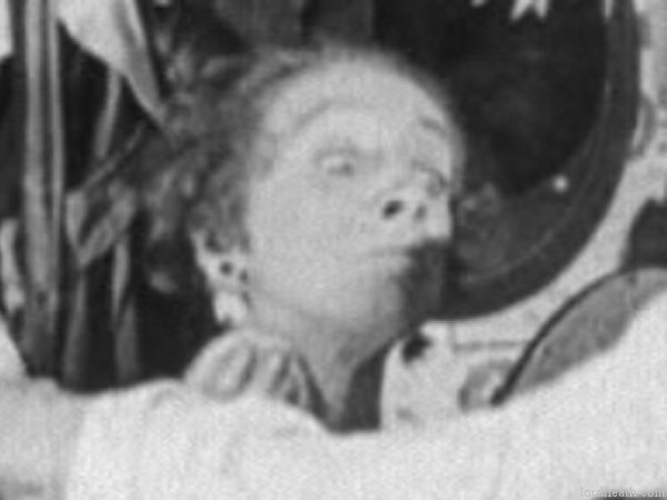 Dorothea Wolbert in Ring Up The Curtain (1919)
