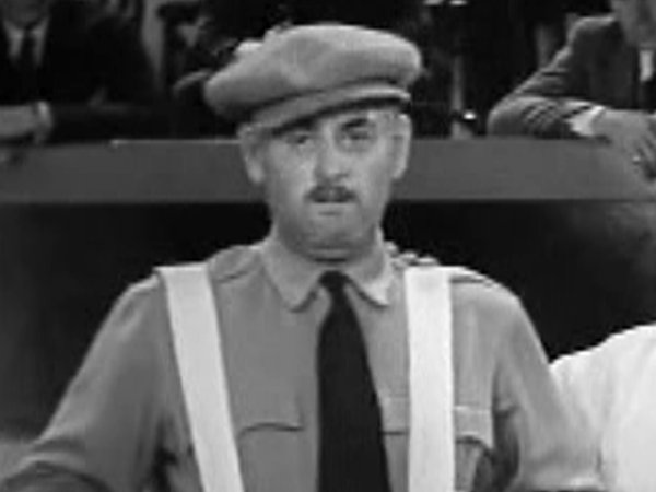 Eddie Baker in Now We'll Tell One (1932)