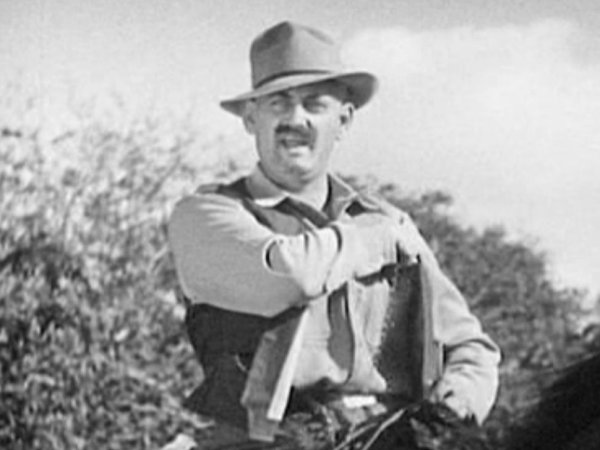 Eddie Baker in Pardon Us