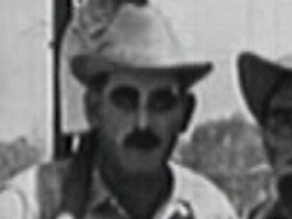 Eddie Baker in Harvest Hands (1922)