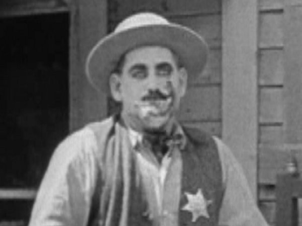 Eddie Baker in Shine 'Em Up (1922)