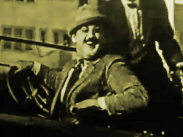 Eddie Baker in The Flivver (1922)