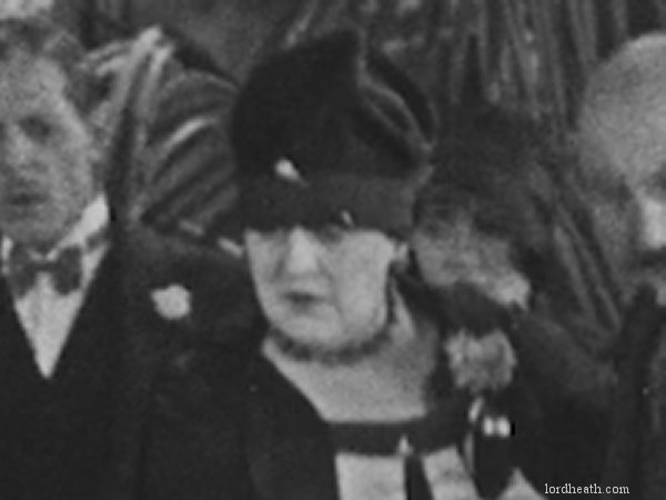 Evelyn Burns in A One Mama Man (1927)