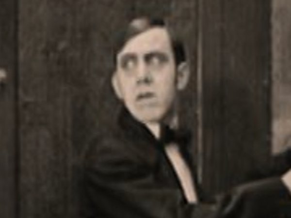 Fred C. Newmeyer in From Hand To Mouth (1919)