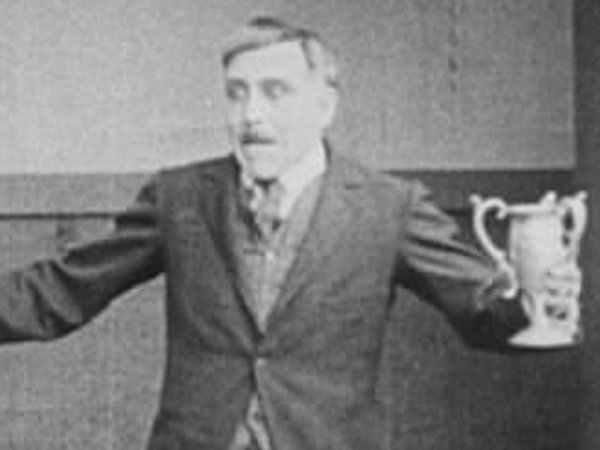 Fred C. Newmeyer in Don't Shove (1919)
