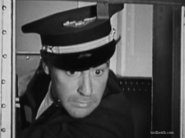 Gordon Douglas in Air Fright (1933)