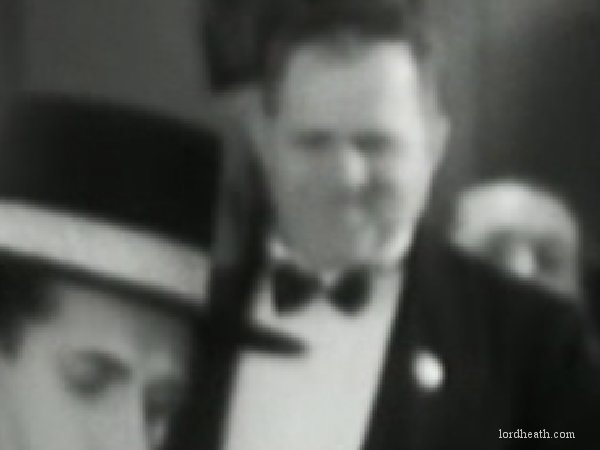 Harry Bernard in Una Cana Al Aire (1930)
