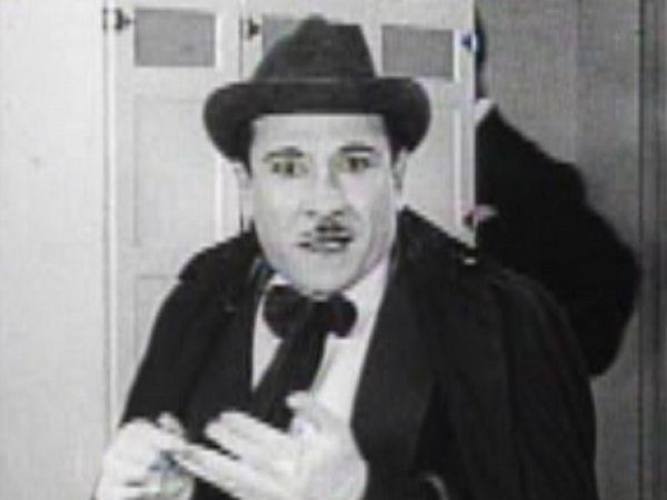 Jerry Mandy in The Uneasy Three (1925)
