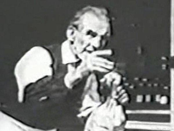Richard Daniels in Jubilo, Jr. (1924)