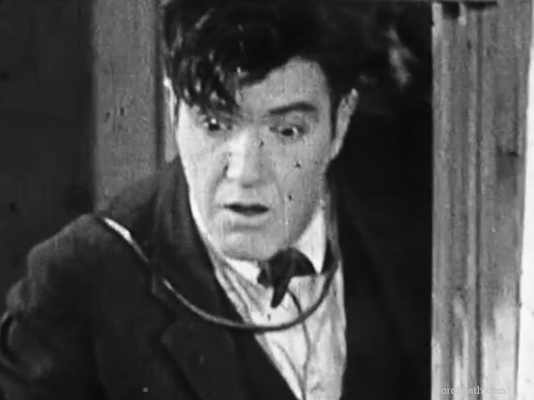 Sidney D'Albrook in Radio Mad (1924)