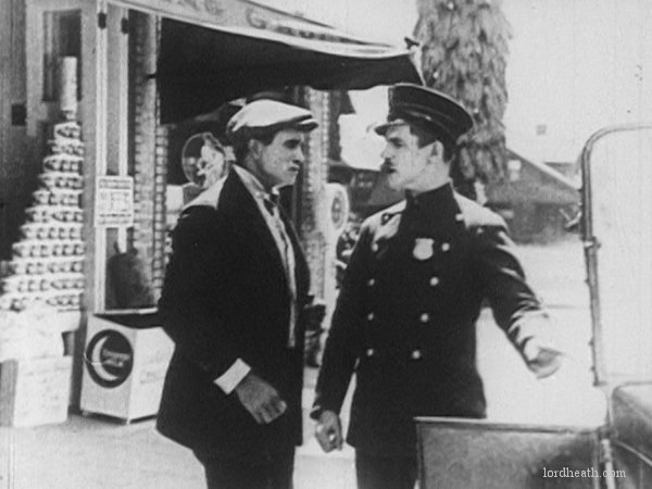 Leo Willis and Charley Chase in Sittin' Pretty (1924)