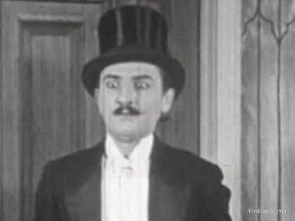 Tyler Brooke in Moonlight And Noses (1925)