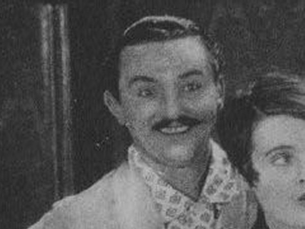 Tyler Brooke in Flaming Flappers (1925)