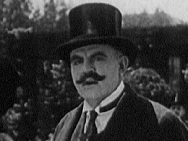 William Blaisdell in Crazy Like A Fox (1926)