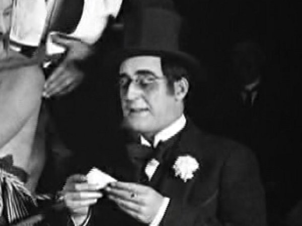 William Gillespie in Looking For Trouble (1919)