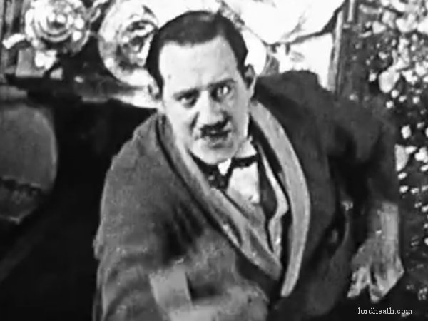 William Gillespie in Radio Mad (1924)