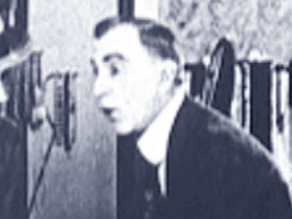 Al Hallett in There Ain't No Santa Claus (1926)