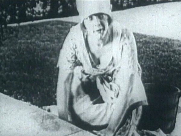 Blanche Mehaffey in Meet The Missus (1924)