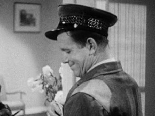 Bobby Dunn in Our Relations (1936)