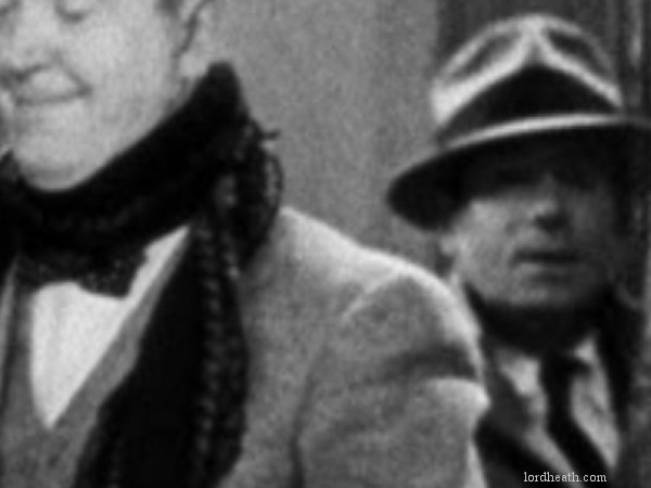 Bobby Dunn in The Fixer Uppers (1935)