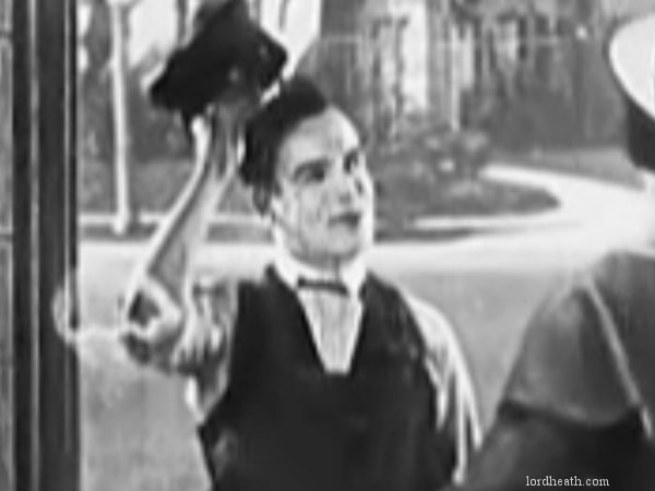 Bobby Dunn in Duck Soup (1927)