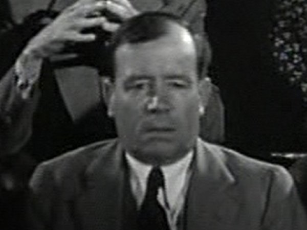 Bobby Dunn in Neighborhood House (1936)