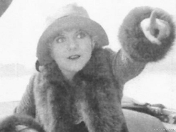 Edna Marion in Never The Dames Shall Meet (1927)